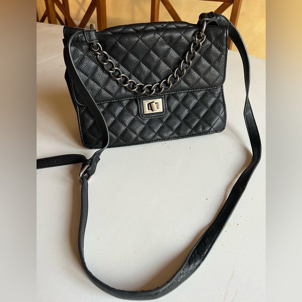 Black Quilted Chain Shoulder Bag